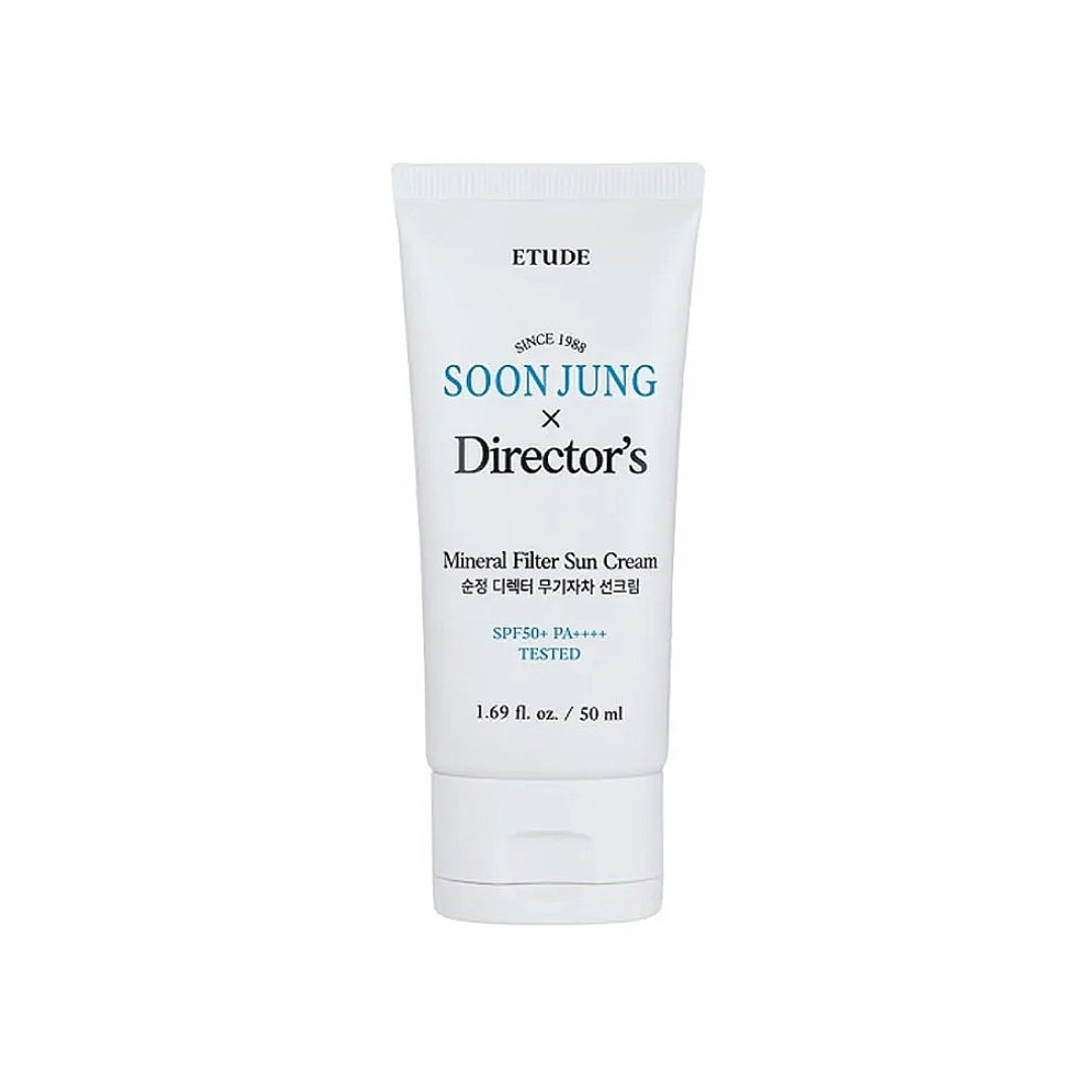 ETUDE Soonjung Director's Mineral Filter Sun Cream SPF50+ PA++++ is a soothing mineral sunscreen that provides effective sun protection while being gentle on sensitive skin. Formulated with Zinc Oxide and Titanium Dioxide, it shields the skin from harmful UV rays. Infused with Centella Asiatica Extract, Madecassoside, and Asiaticoside, it calms irritation and supports the skin barrier. Panthenol and Propanediol deliver hydration, ensuring skin feels soft and nourished. The lightweight, non-greasy texture bl