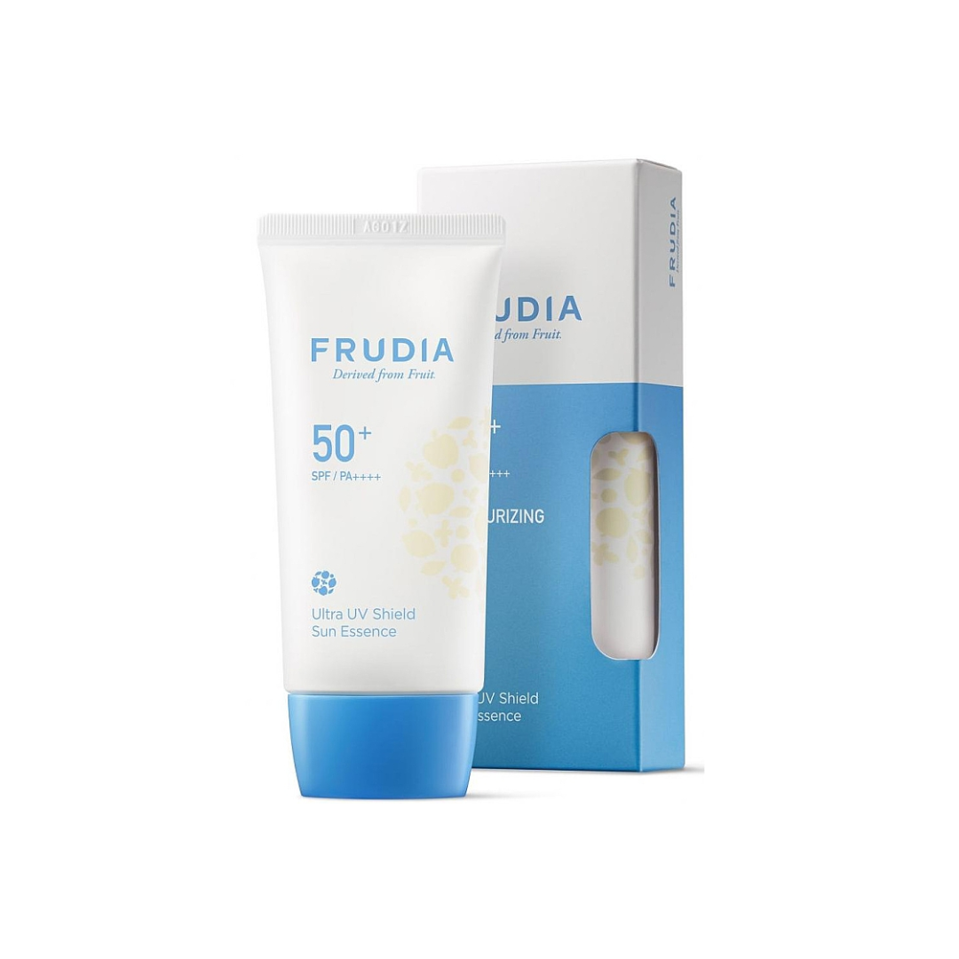 FRUDIA Ultra UV Shield Sun Essence provides effective sun protection with SPF50 PA++++ while delivering deep hydration and nourishment. Enriched with Blueberry Fruit Extract, Grape Seed Oil, and Apricot Kernel Oil, this sun essence soothes and revitalizes your skin. Infused with Niacinamide, it helps brighten the complexion and even out skin tone. The addition of Hyaluronic Acid ensures lasting hydration, while Tomato Seed Oil and Pomegranate Seed Oil deliver antioxidant benefits. Lightweight and non-greasy