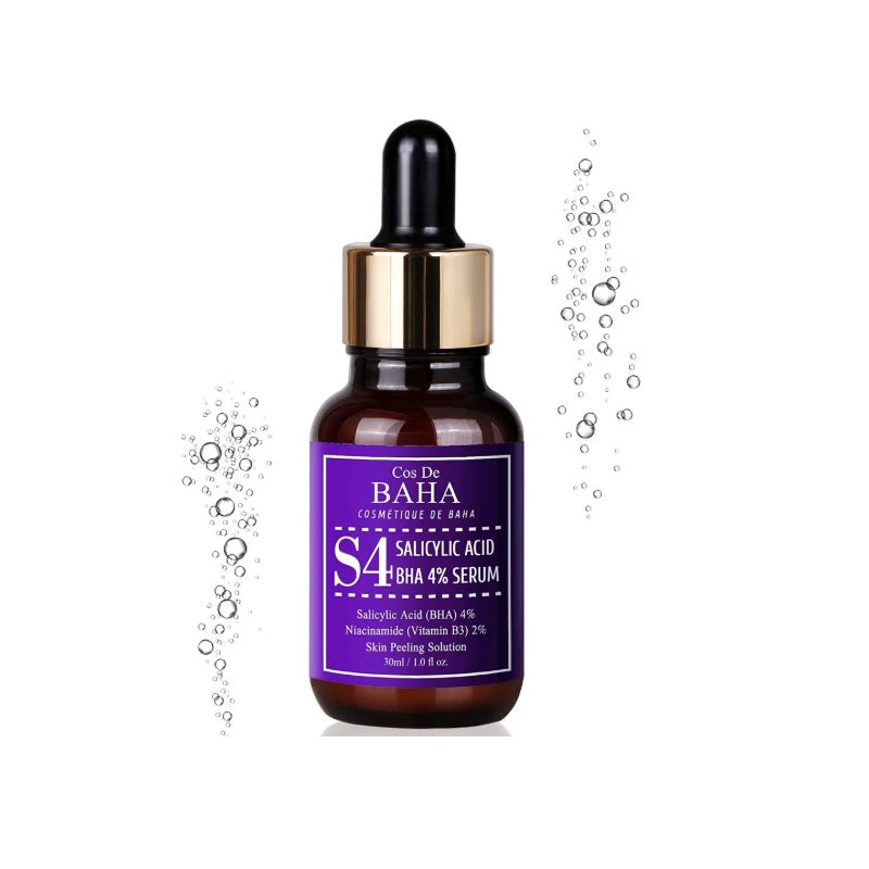 COS DE BAHA (S4) BHA Salicylic Acid 4% Exfoliant Serum is a targeted solution for oily and acne-prone skin. Formulated with 4% Salicylic Acid, it penetrates deep into pores to dissolve excess oil, remove dead skin cells, and prevent future breakouts. Niacinamide works to refine skin texture and reduce inflammation, while Aloe Vera Extract provides soothing hydration. Infused with botanical extracts like Rosa Damascena and Green Tea, this serum helps maintain a smoother, clearer, and more balanced complexion